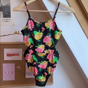 Old Navy Girls floral swimsuit